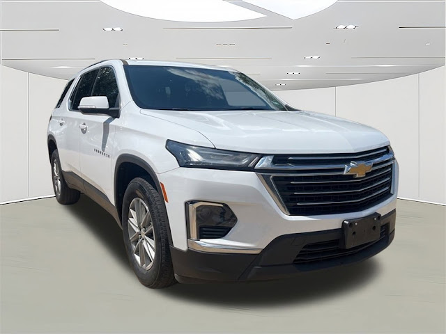 2023 Chevrolet Traverse LT