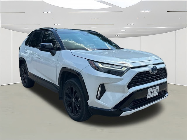 2023 Toyota RAV4 Hybrid XSE