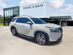 2022 Nissan Pathfinder Platinum