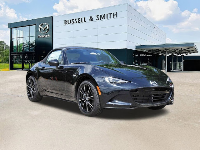 2026 Mazda MX-5 Miata Grand Touring