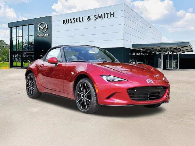 2026 Mazda MX-5 Miata Grand Touring
